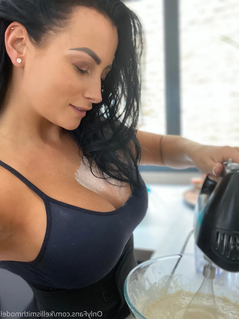 kelliSmith [ kellismithmodel ] Onlyfans leaked photo 7269297 on Hotleaks.tv