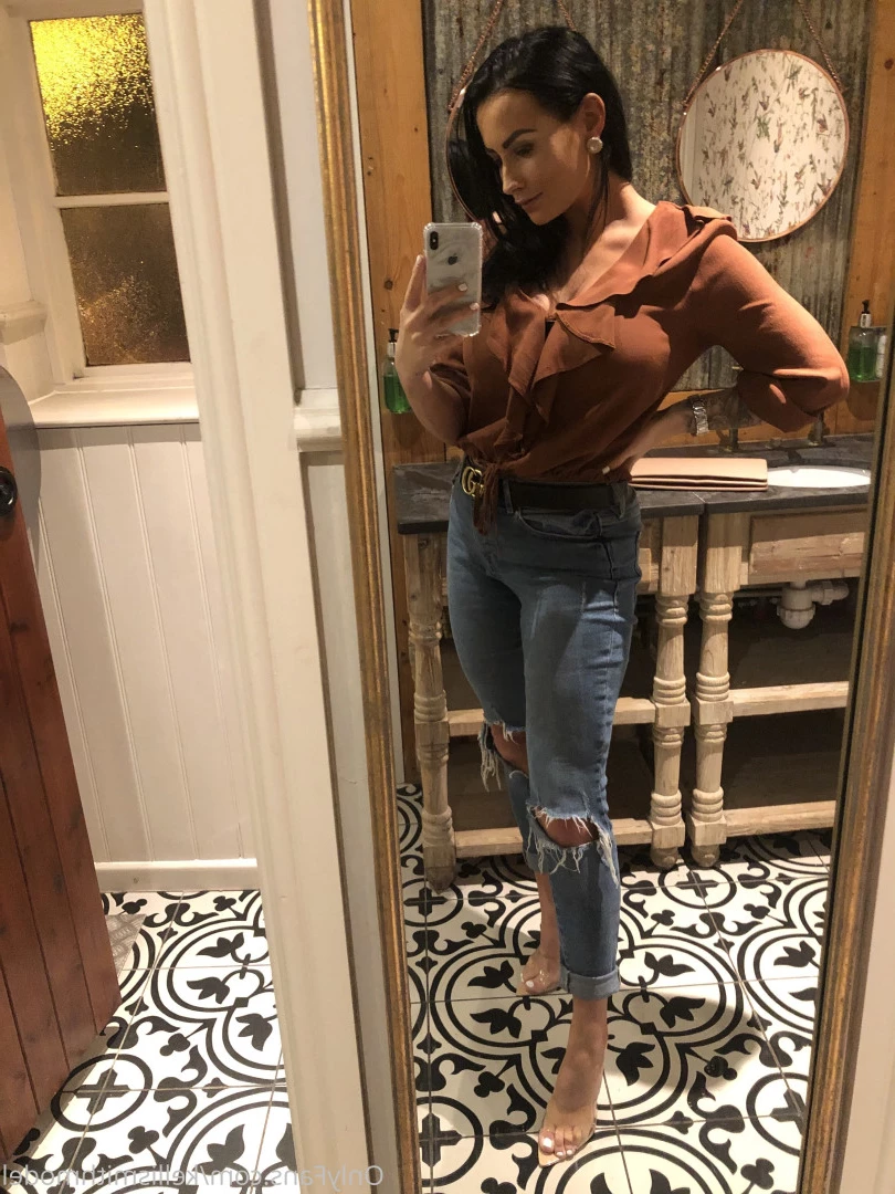 kelliSmith [ kellismithmodel ] Onlyfans leaked photo 7269427 on Hotleaks.tv