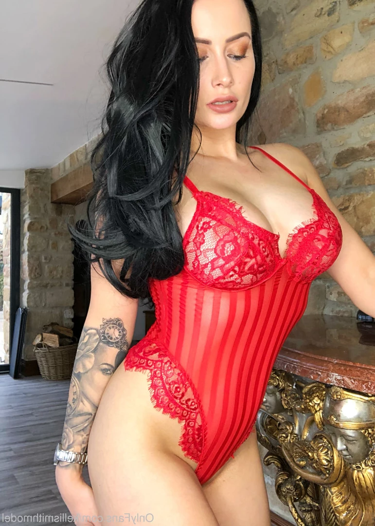 kelliSmith [ kellismithmodel ] Onlyfans leaked photo 7269753 on Hotleaks.tv