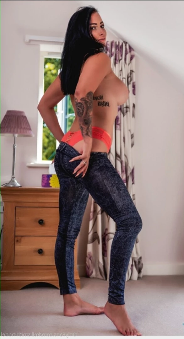 kelliSmith [ kellismithmodel ] Onlyfans leaked photo 7269773 on Hotleaks.tv