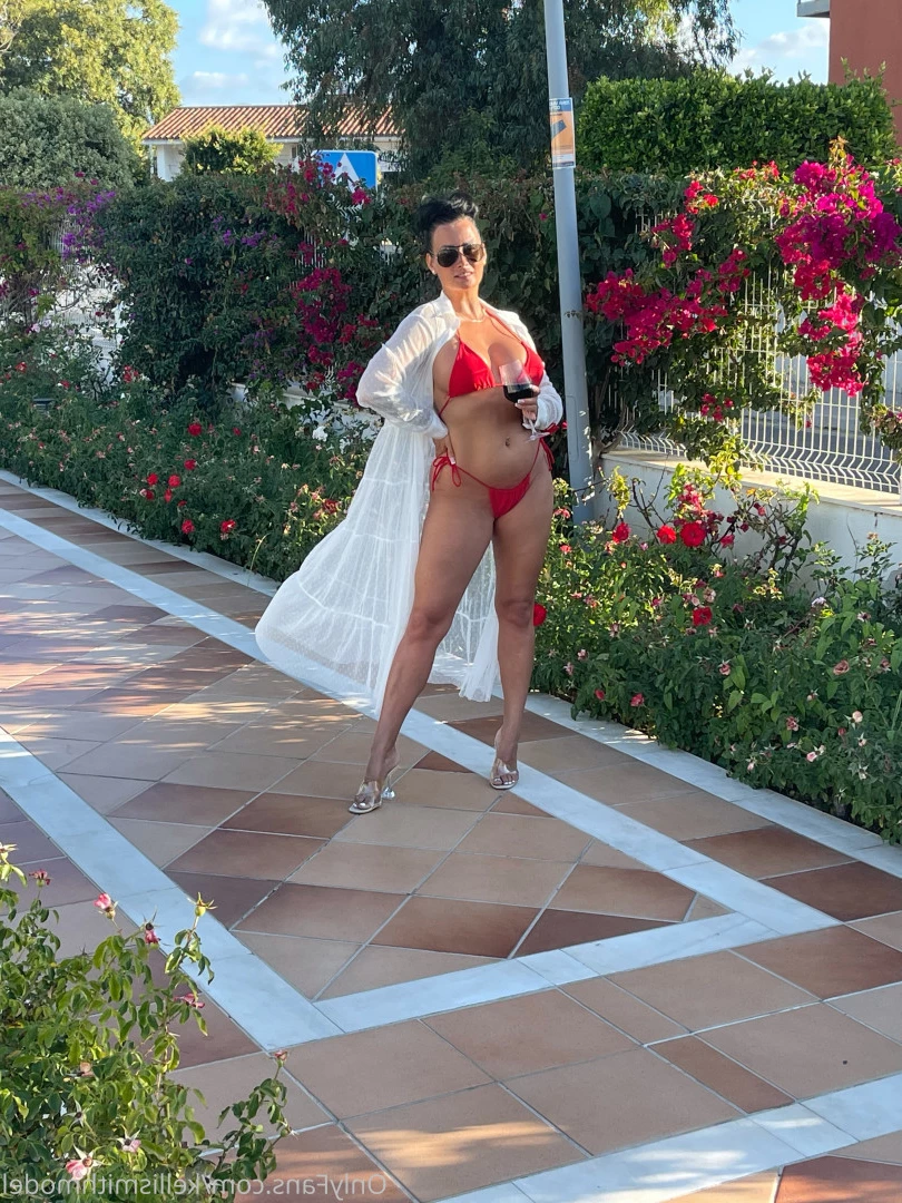 kelliSmith [ kellismithmodel ] Onlyfans leaked photo 7273326 on Hotleaks.tv