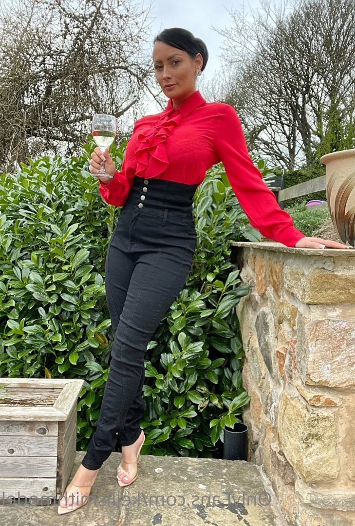 kelliSmith [ kellismithmodel ] Onlyfans leaked photo 7273711 on Hotleaks.tv