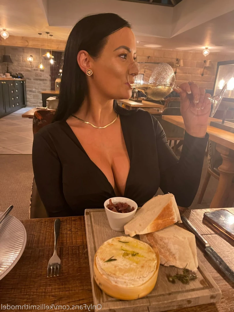 kelliSmith [ kellismithmodel ] Onlyfans leaked photo 7274234 on Hotleaks.tv