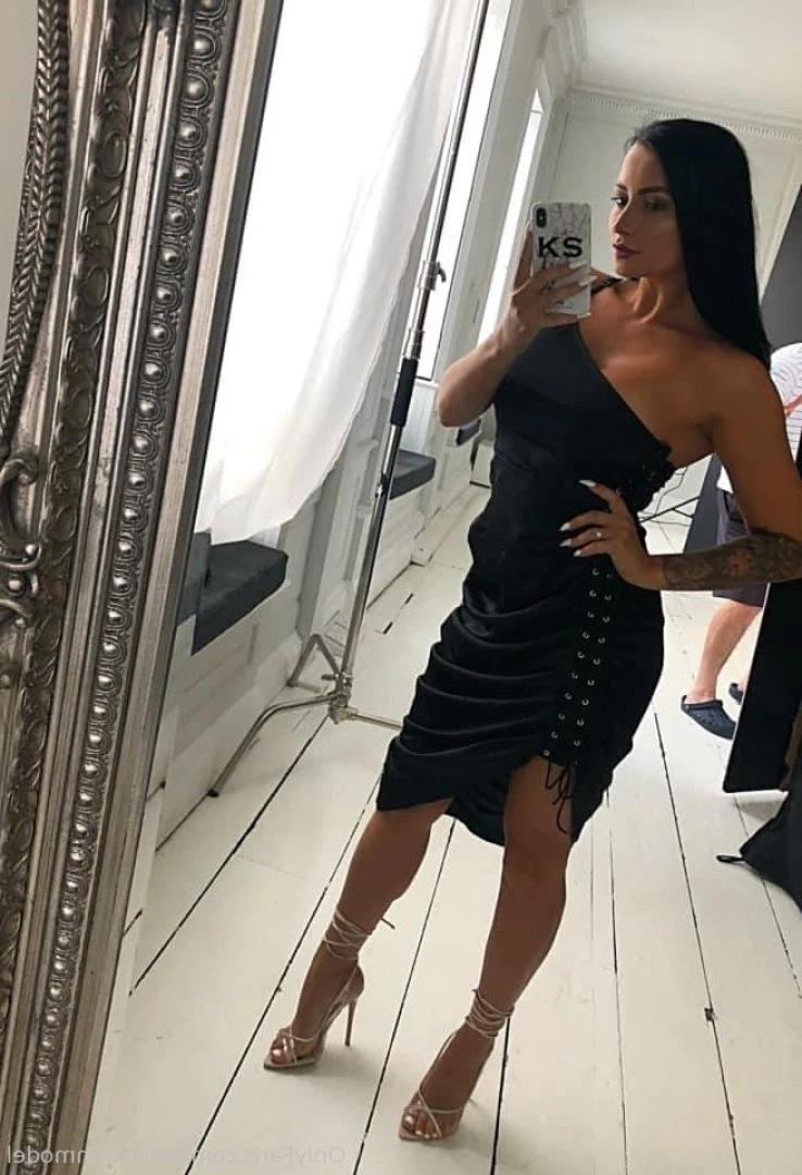 kelliSmith [ kellismithmodel ] Onlyfans leaked photo 7275307 on Hotleaks.tv