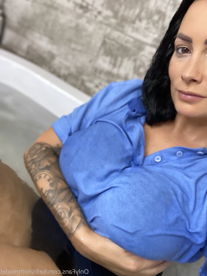 kelliSmith [ kellismithmodel ] Onlyfans leaked photo 7279121 on Hotleaks.tv