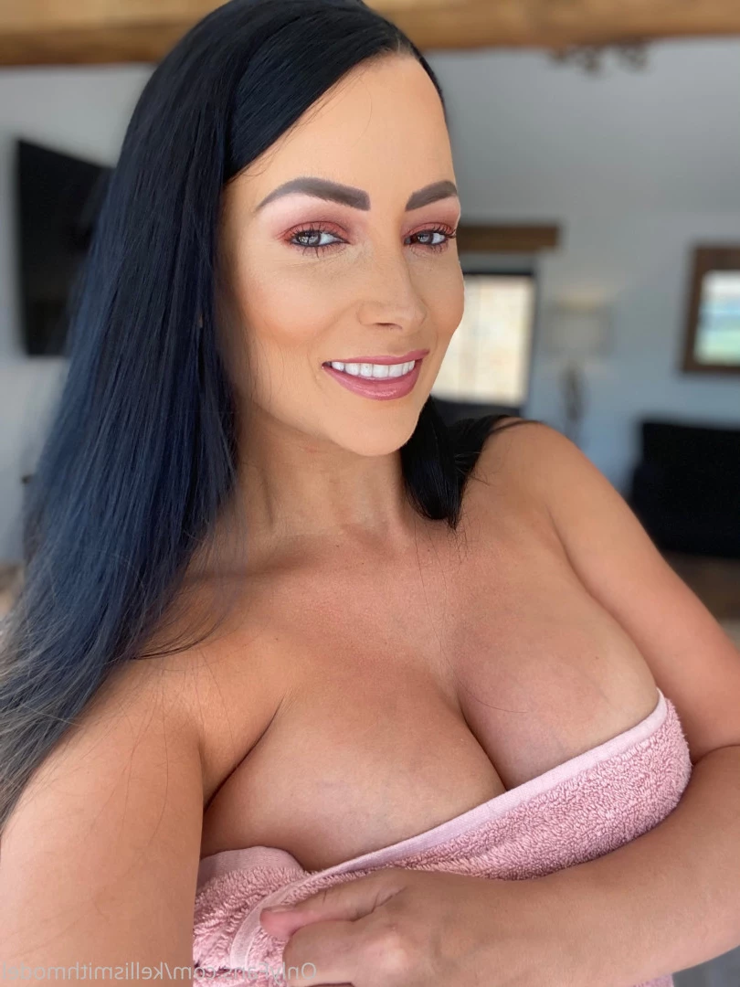 kelliSmith [ kellismithmodel ] Onlyfans leaked photo 7281698 on Hotleaks.tv