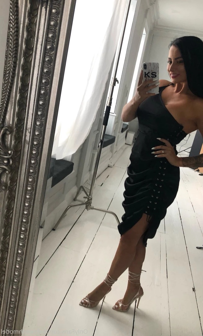 kelliSmith [ kellismithmodel ] Onlyfans leaked photo 7286927 on Hotleaks.tv