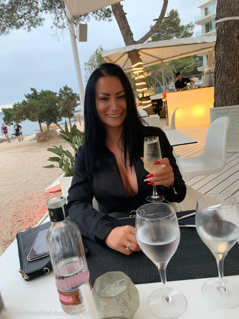 kelliSmith [ kellismithmodel ] Onlyfans leaked photo 7287985 on Hotleaks.tv
