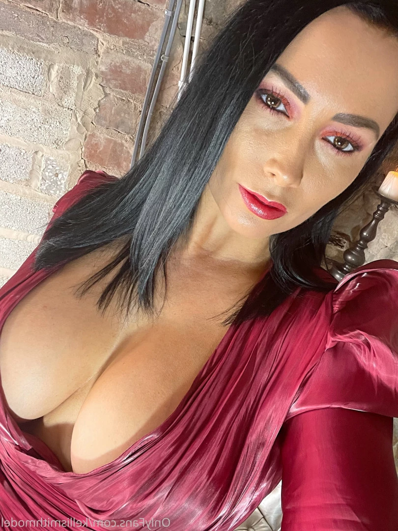 kelliSmith [ kellismithmodel ] Onlyfans leaked photo 7292766 on Hotleaks.tv