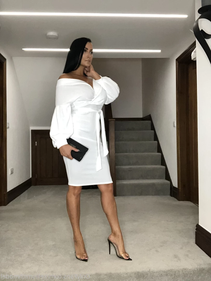 kelliSmith [ kellismithmodel ] Onlyfans leaked photo 7294125 on Hotleaks.tv