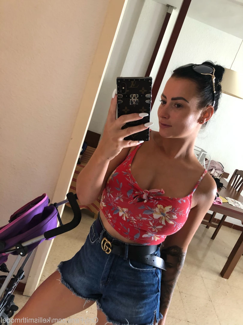 kelliSmith [ kellismithmodel ] Onlyfans leaked photo 7294275 on Hotleaks.tv