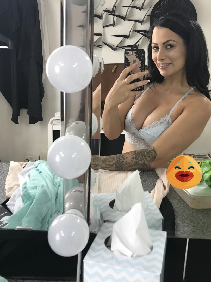 kelliSmith [ kellismithmodel ] Onlyfans leaked photo 7296766 on Hotleaks.tv