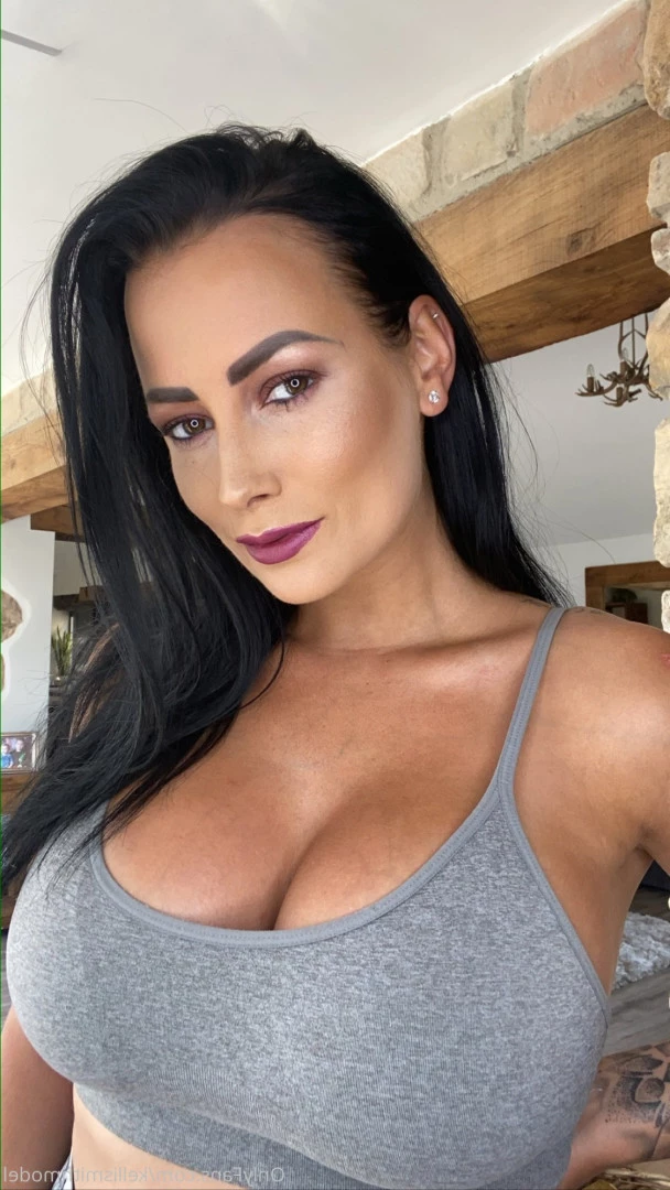 kelliSmith [ kellismithmodel ] Onlyfans leaked photo 7297683 on Hotleaks.tv