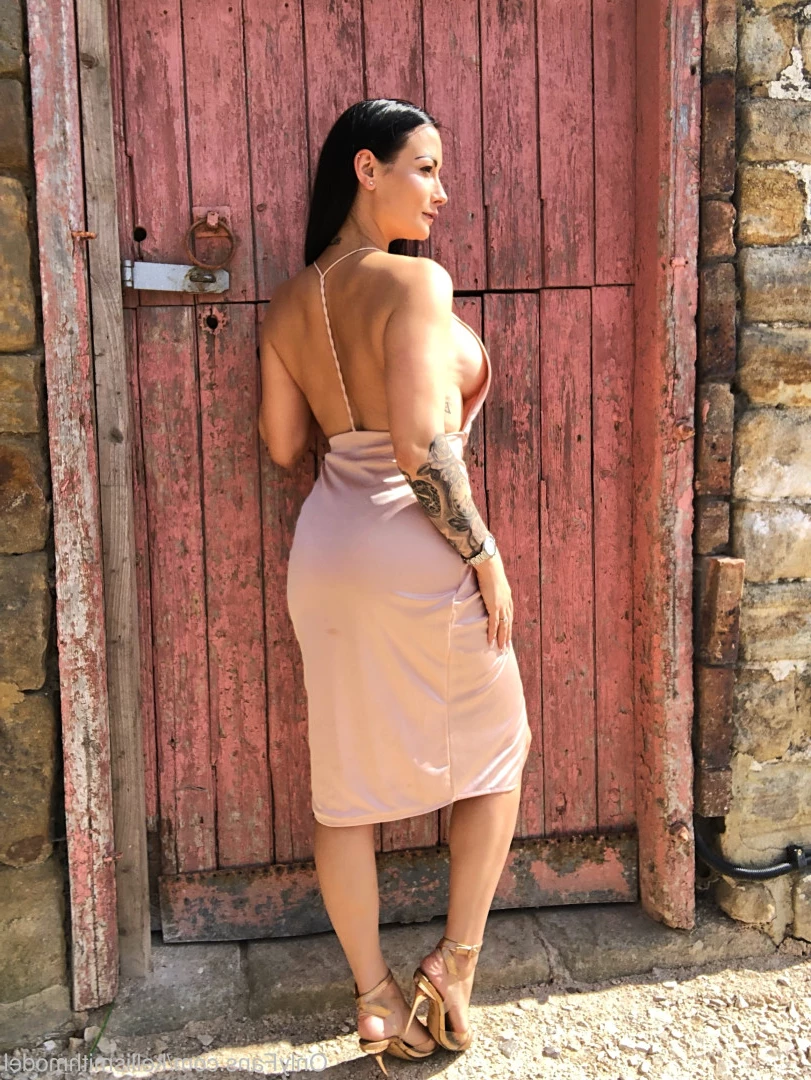 kelliSmith [ kellismithmodel ] Onlyfans leaked photo 7298392 on Hotleaks.tv