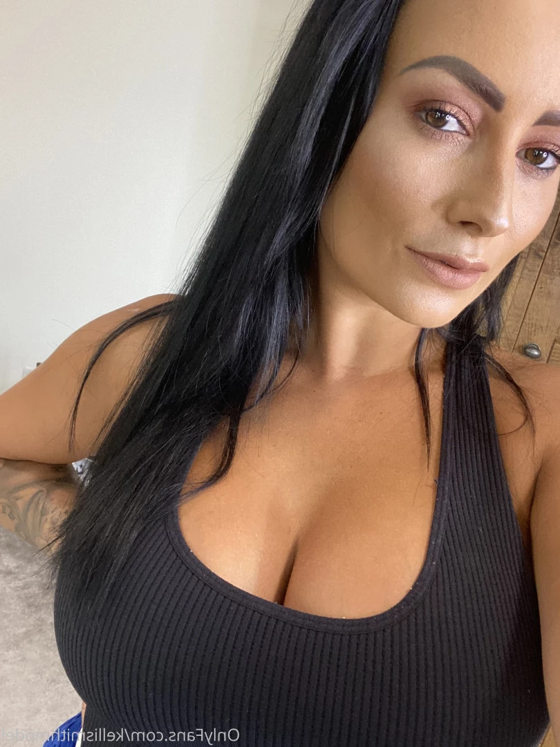kelliSmith [ kellismithmodel ] Onlyfans leaked photo 7299311 on Hotleaks.tv