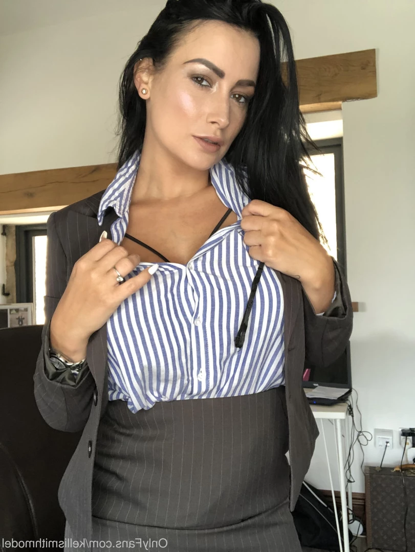 kelliSmith [ kellismithmodel ] Onlyfans leaked photo 7301690 on Hotleaks.tv