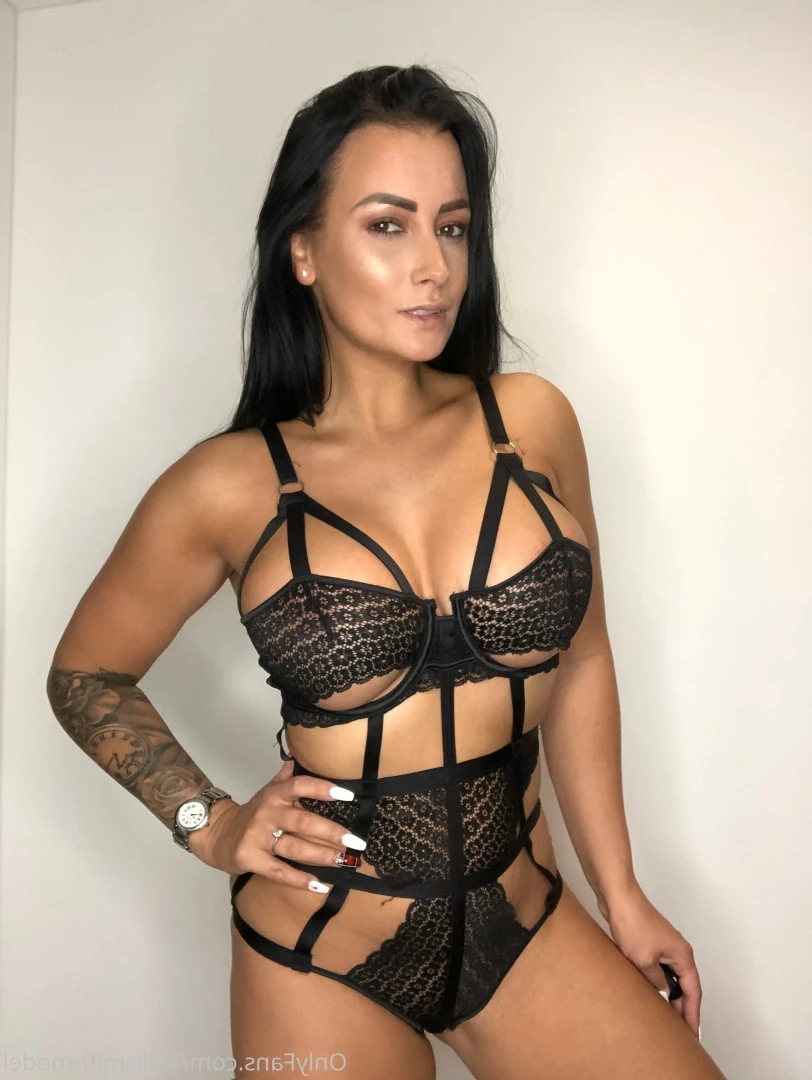 kelliSmith [ kellismithmodel ] Onlyfans leaked photo 7301845 on Hotleaks.tv