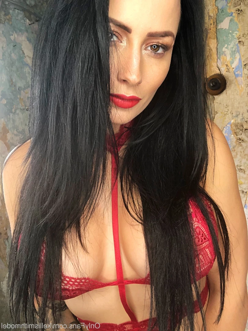 kelliSmith [ kellismithmodel ] Onlyfans leaked photo 7302135 on Hotleaks.tv