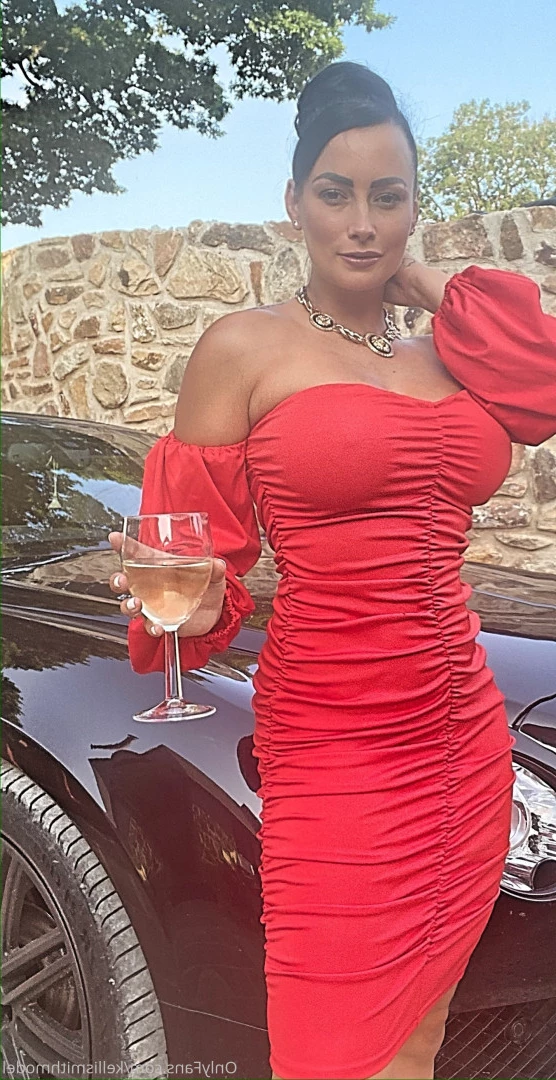 kelliSmith [ kellismithmodel ] Onlyfans leaked photo 7303307 on Hotleaks.tv