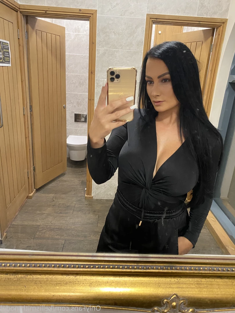 kelliSmith [ kellismithmodel ] Onlyfans leaked photo 7304674 on Hotleaks.tv