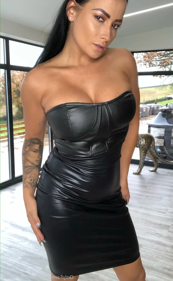 kelliSmith [ kellismithmodel ] Onlyfans leaked photo 7310934 on Hotleaks.tv