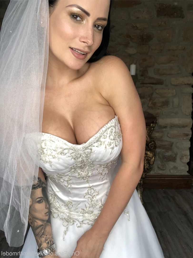 kelliSmith [ kellismithmodel ] Onlyfans leaked photo 7315647 on Hotleaks.tv