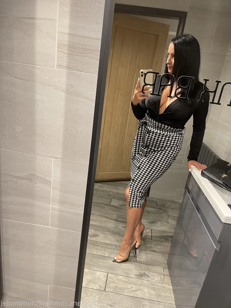 kelliSmith [ kellismithmodel ] Onlyfans leaked photo 7315832 on Hotleaks.tv