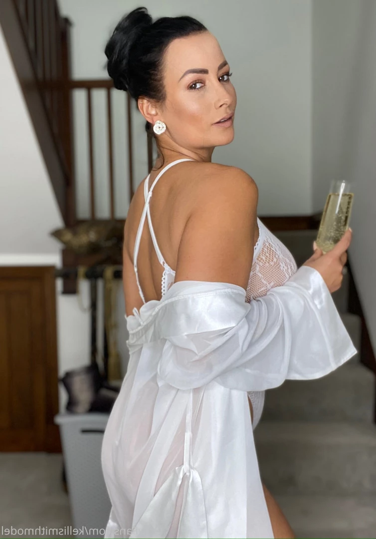 kelliSmith [ kellismithmodel ] Onlyfans leaked photo 7316040 on Hotleaks.tv