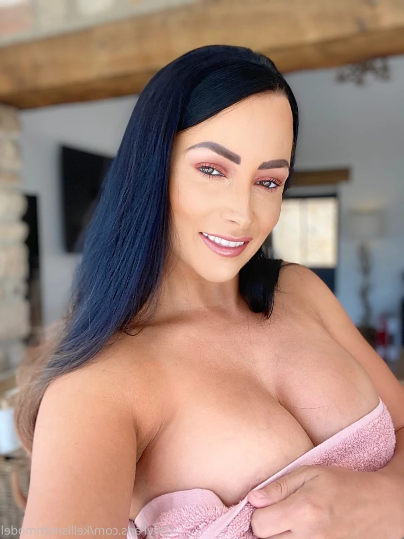 kelliSmith [ kellismithmodel ] Onlyfans leaked photo 7319590 on Hotleaks.tv