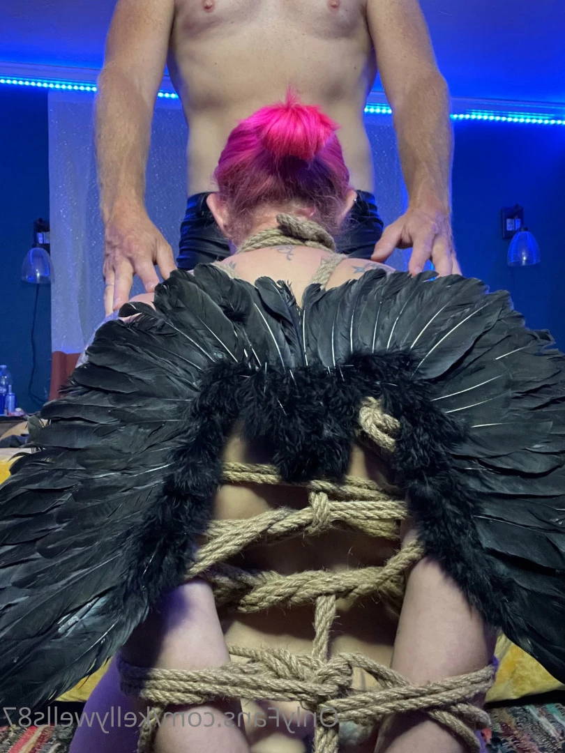Kelly 🍑 With the ass [ kellywells87 ] Onlyfans leaked photo 7515900 on Hotleaks.tv