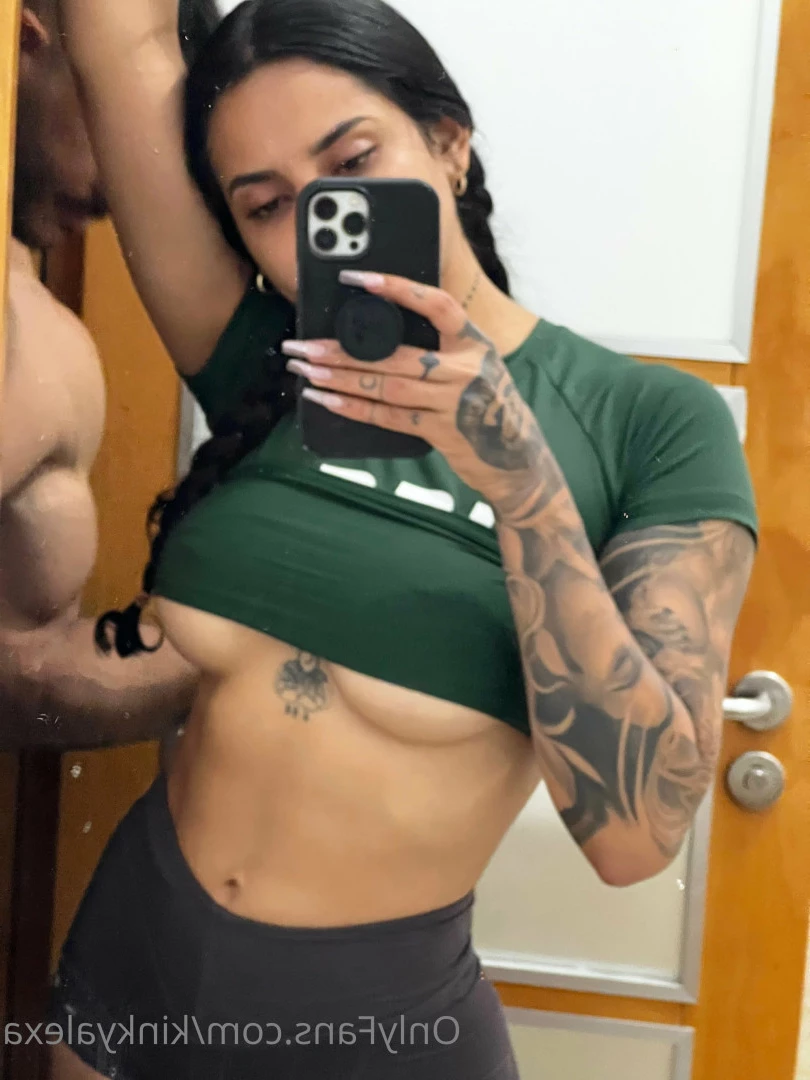 kinkyalexa Onlyfans leaked photo 7038923 on Hotleaks.tv