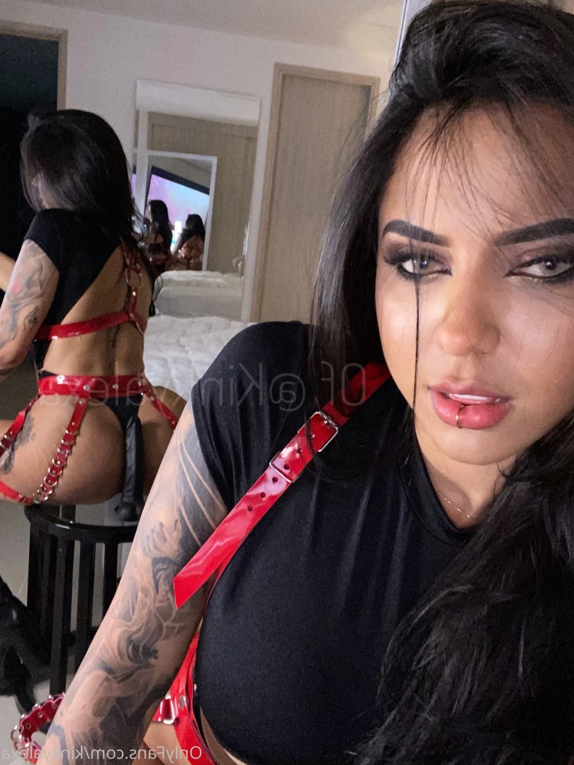 kinkyalexa Onlyfans leaked photo 7041981 on Hotleaks.tv