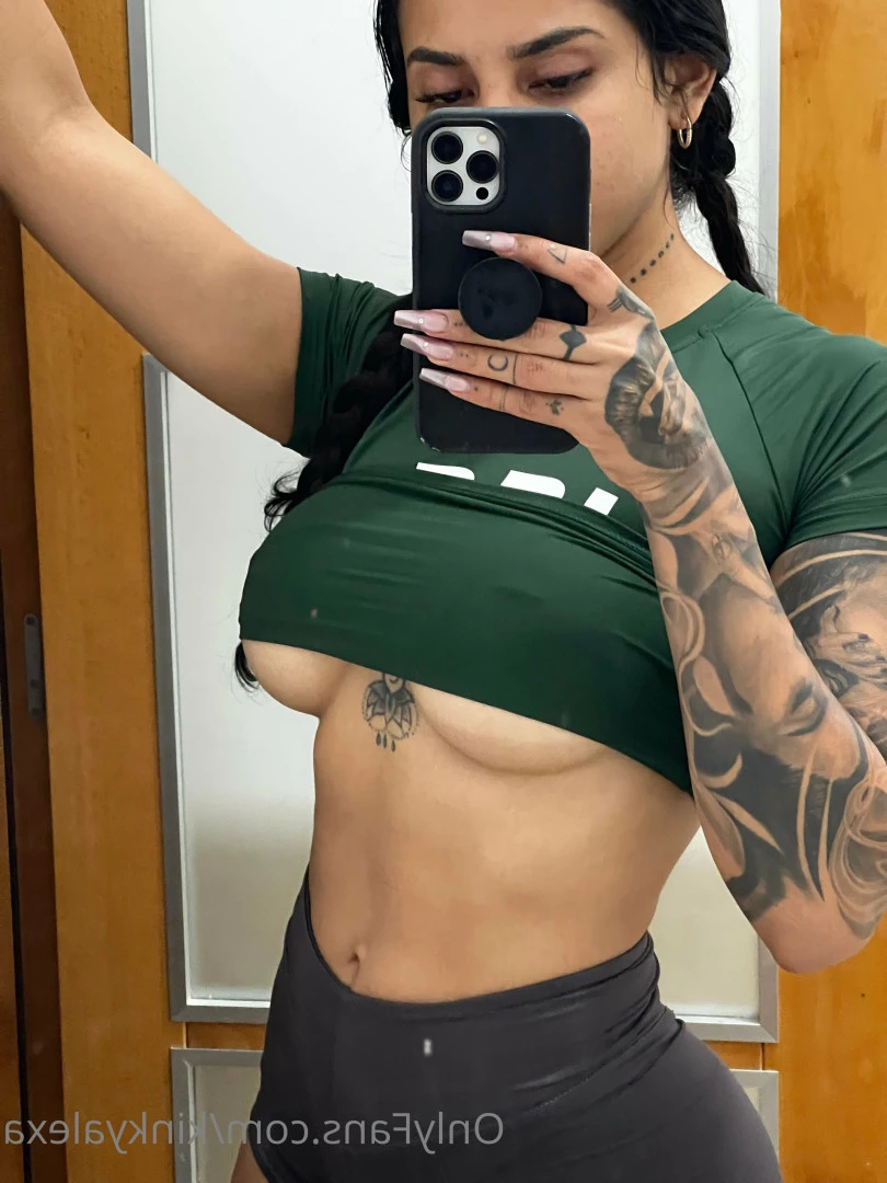 kinkyalexa Onlyfans leaked photo 7043430 on Hotleaks.tv