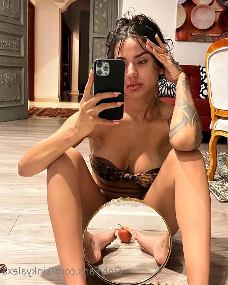 kinkyalexa Onlyfans leaked photo 7043525 on Hotleaks.tv
