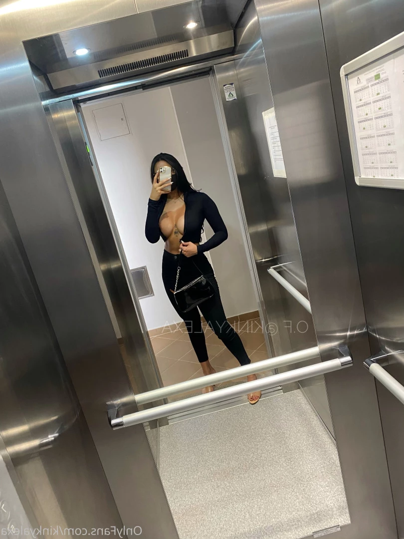 kinkyalexa Onlyfans leaked photo 7044131 on Hotleaks.tv