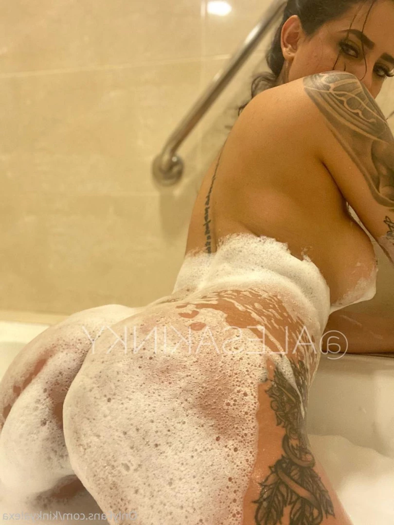 kinkyalexa Onlyfans leaked photo 7046417 on Hotleaks.tv