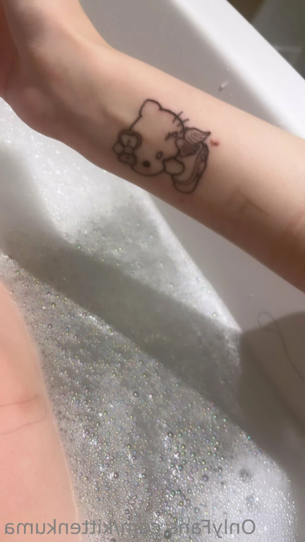 kat ♡ [ kittenkuma ] Onlyfans leaked photo 15002997 on Hotleaks.tv