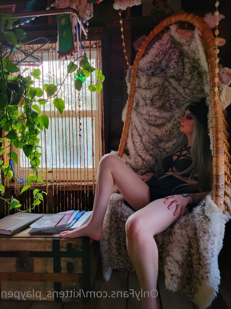 Kitten/Kat🐈🌸 [ kittens_playpen ] Onlyfans leaked photo 6877538 on Hotleaks.tv