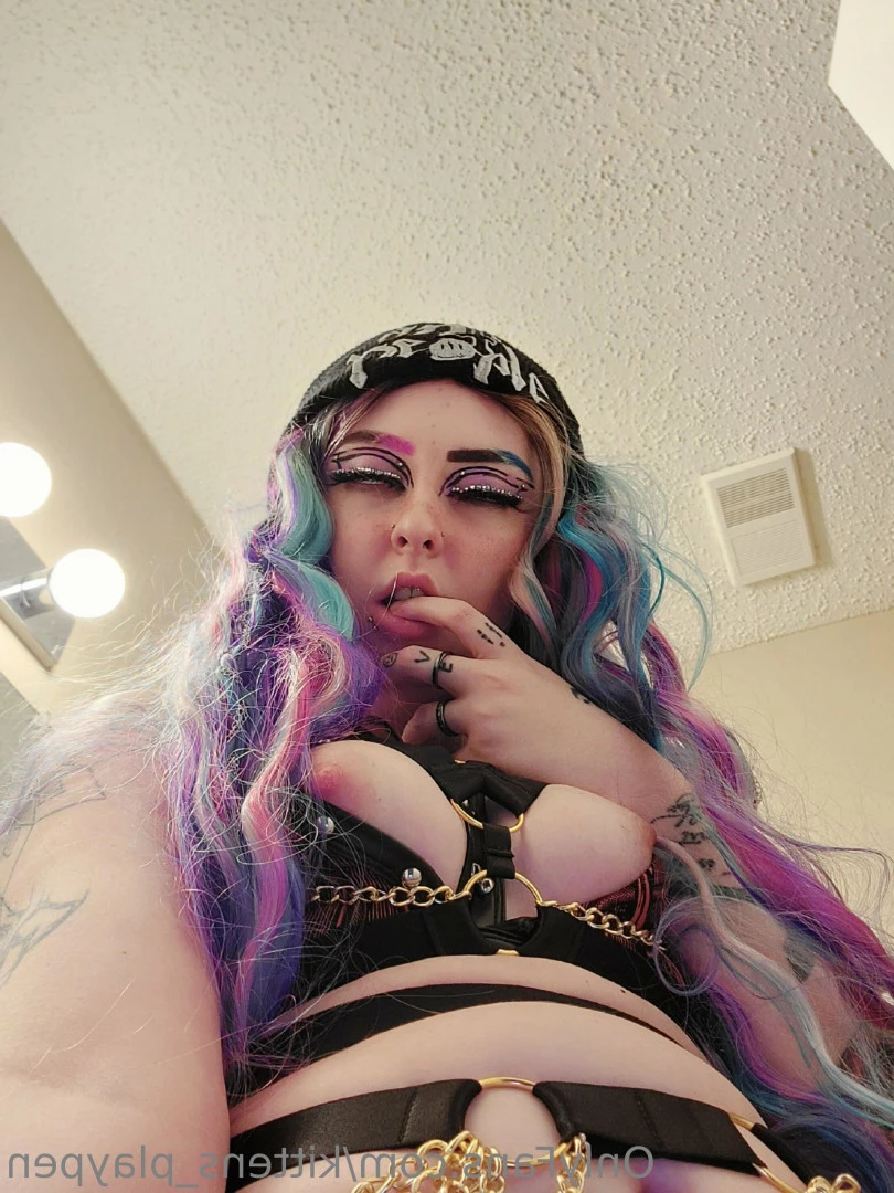Kitten/Kat🐈🌸 [ kittens_playpen ] Onlyfans leaked photo 6877791 on Hotleaks.tv