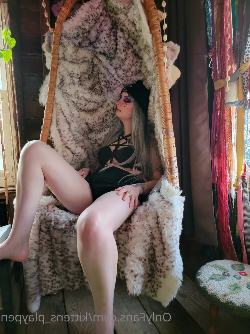 Kitten/Kat🐈🌸 [ kittens_playpen ] Onlyfans leaked photo 6878460 on Hotleaks.tv