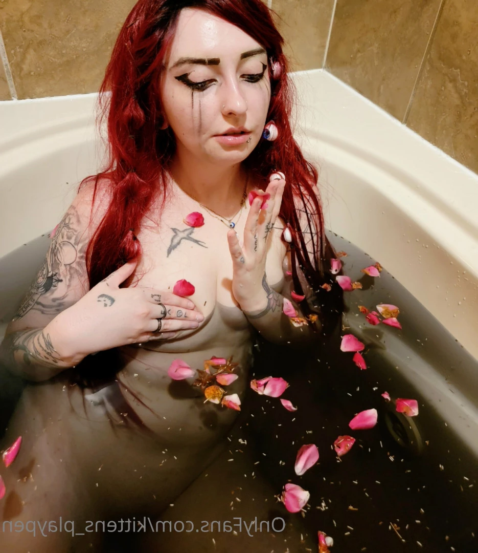 Kitten/Kat🐈🌸 [ kittens_playpen ] Onlyfans leaked photo 6878772 on Hotleaks.tv