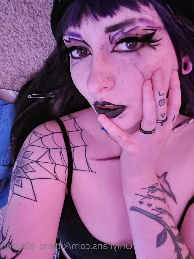 Kitten/Kat🐈🌸 [ kittens_playpen ] Onlyfans leaked photo 10474231 on Hotleaks.tv