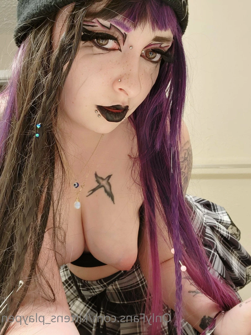 Kitten/Kat🐈🌸 [ kittens_playpen ] Onlyfans leaked photo 10474502 on Hotleaks.tv