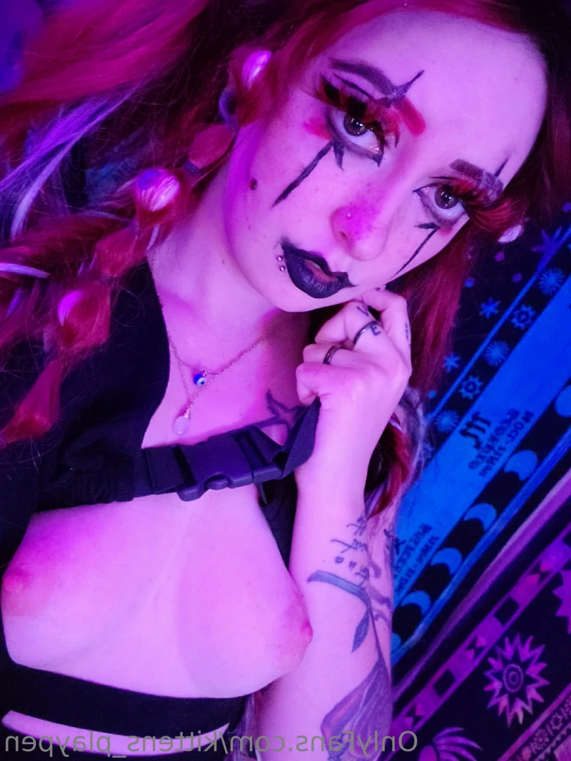 Kitten/Kat🐈🌸 [ kittens_playpen ] Onlyfans leaked photo 10478435 on Hotleaks.tv