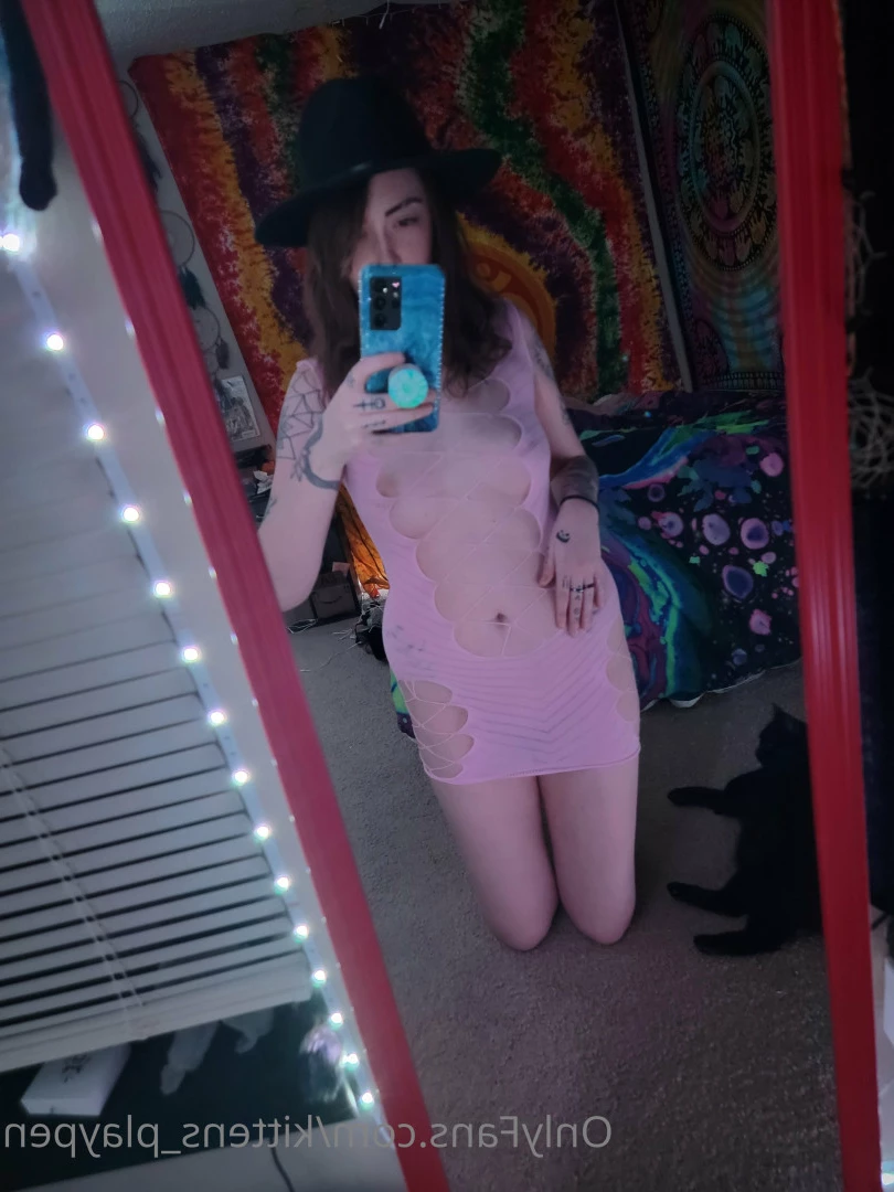 Kitten/Kat🐈🌸 [ kittens_playpen ] Onlyfans leaked photo 10482326 on Hotleaks.tv