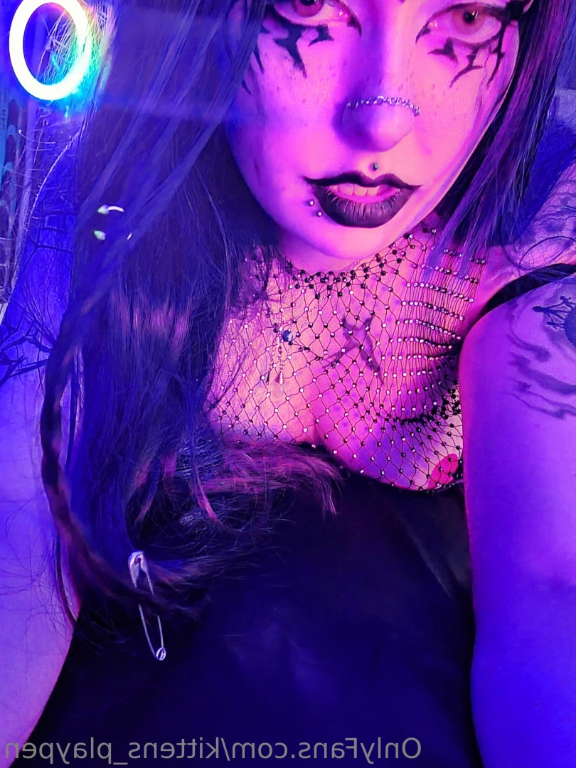 Kitten/Kat🐈🌸 [ kittens_playpen ] Onlyfans leaked photo 10491143 on Hotleaks.tv