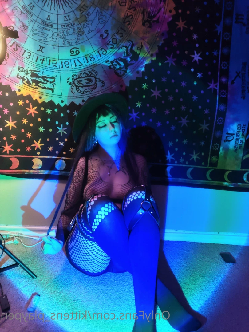 Kitten/Kat🐈🌸 [ kittens_playpen ] Onlyfans leaked photo 10494001 on Hotleaks.tv