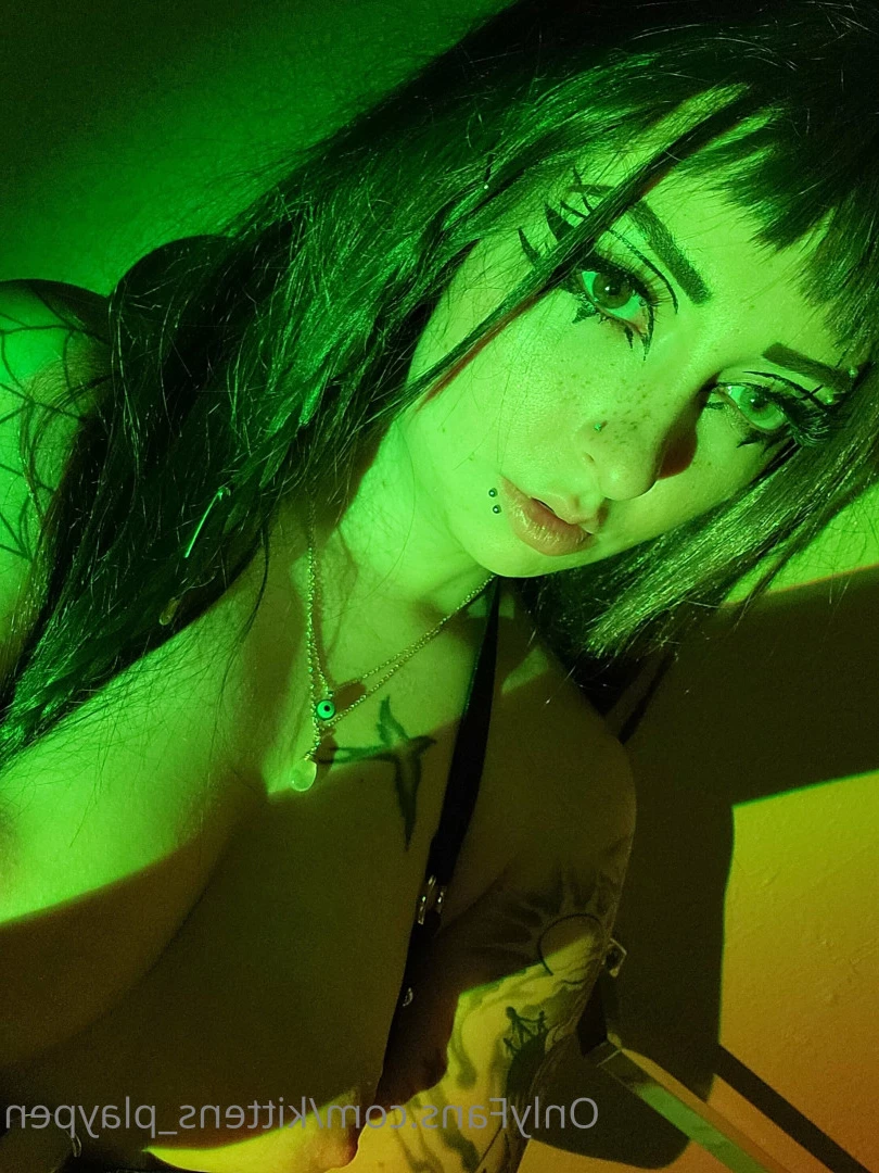 Kitten/Kat🐈🌸 [ kittens_playpen ] Onlyfans leaked photo 10504545 on Hotleaks.tv