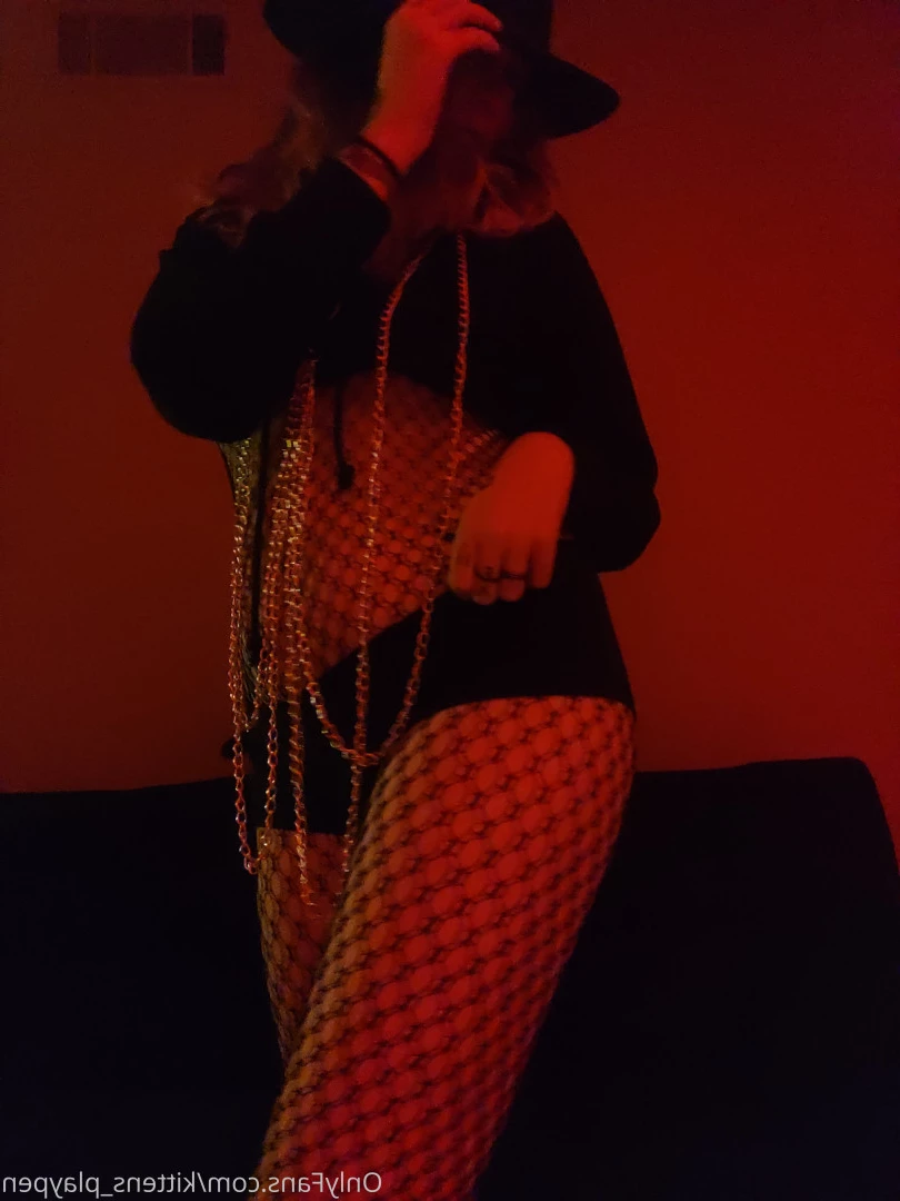 Kitten/Kat🐈🌸 [ kittens_playpen ] Onlyfans leaked photo 10504887 on Hotleaks.tv