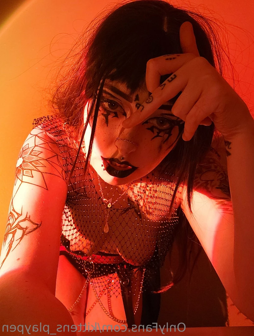 Kitten/Kat🐈🌸 [ kittens_playpen ] Onlyfans leaked photo 10507022 on Hotleaks.tv